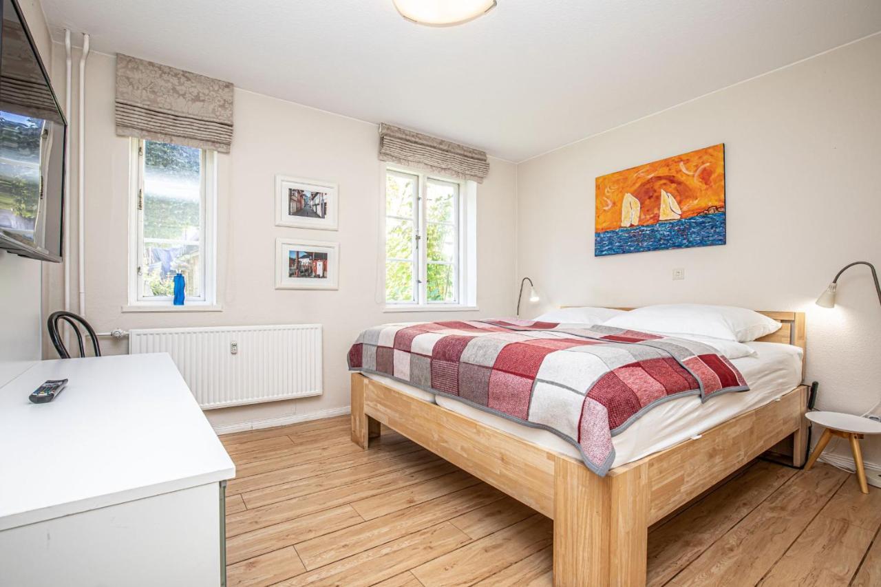 Fewo1846 - Gerty Molzen - Komfortable 2-Zimmer-Wohnung Mit Terrasse Im Stadtzentrum Flensburg Buitenkant foto